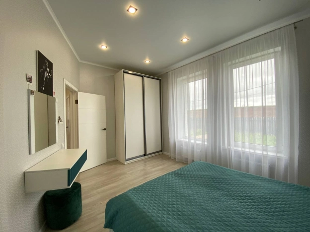 Купить дом в Микрорайоне Прометей, Октябрьский в Октябрьском. Вариант № 10335316, 12, площадь -  квм, цена 15900000 рублей