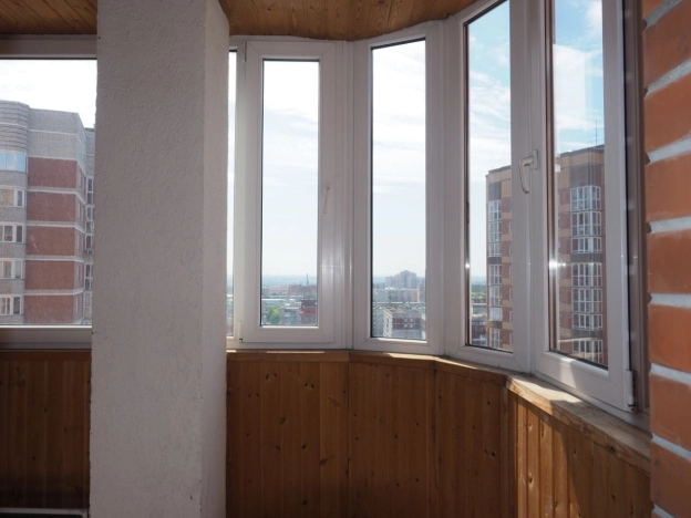 Купить трехкомнатную квартиру в Новосибирске. Вариант № 7767848, 15, площадь -  квм, цена 9800000 рублей