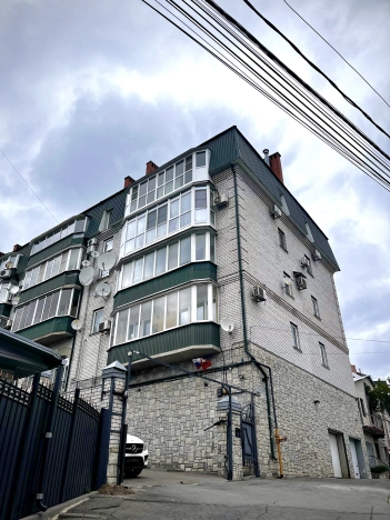 Купить трехкомнатную квартиру в районе Ленинский в Воронеже. Вариант № 39828, 0, площадь -  квм, цена 13450000 рублей