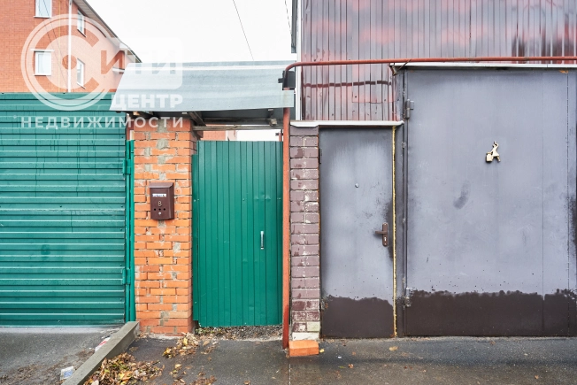 Купить дом в районе Советский в Воронеже. Вариант № 18464, 3, площадь -  квм, цена 3800000 рублей