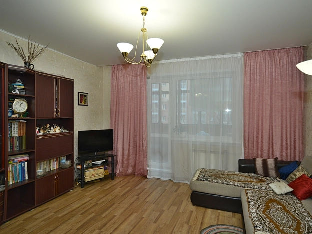 Купить трехкомнатную квартиру в Новосибирской области. Вариант № 7970236, 15, площадь -  квм, цена 7100000 рублей