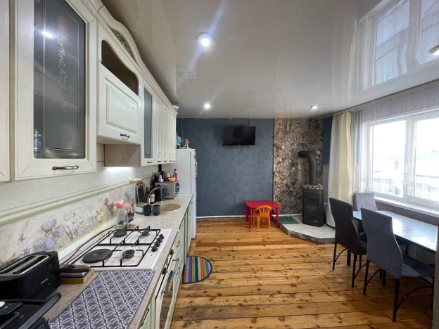 Купить дом в Иркутской области. Вариант № 10406598, 38, площадь -  квм, цена 5990000 рублей