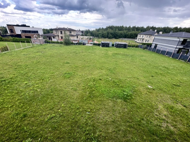 Купить земельный участок в Химках. Вариант № 17159, 7, площадь -  квм, цена 70000000 рублей