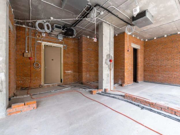 Купить квартиру в Москве. Вариант № 9330076, 5, площадь -  квм, цена 180000000 рублей