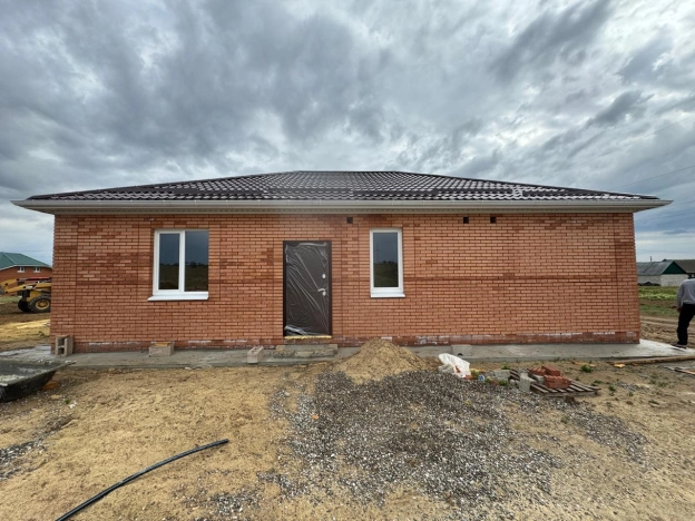 Купить дом в Элисте. Вариант № 35514, 8, площадь -  квм, цена 6500000 рублей