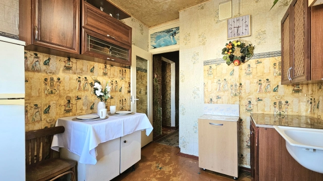 Купить квартиру в Липецкой области. Вариант № 37349, 4, площадь -  квм, цена 3950000 рублей