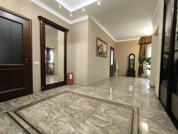 Купить дом в Микрорайоне Репное в Белгороде. Вариант № 428173, 14, площадь -  квм, цена 30000000 рублей