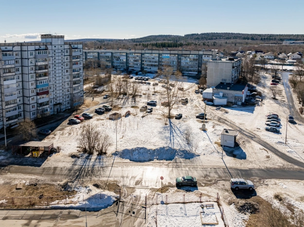 Купить земельный участок в Петрозаводске. Вариант № 31000, 24, площадь -  квм, цена 30000000 рублей