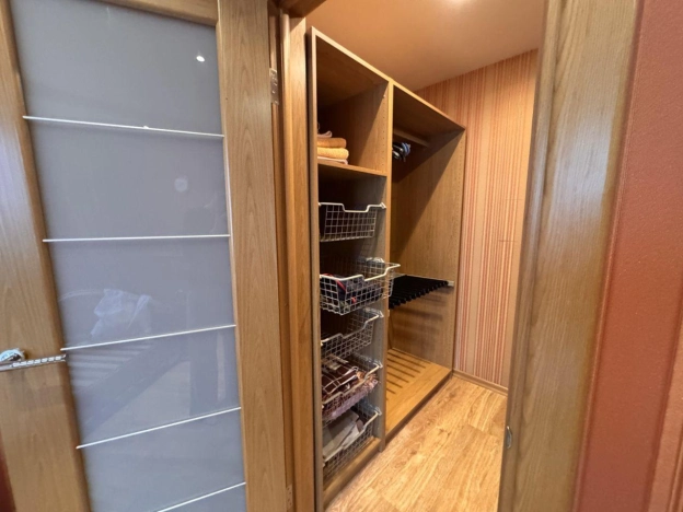 Купить квартиру в Москве. Вариант № 8416118, 16, площадь -  квм, цена 46000000 рублей