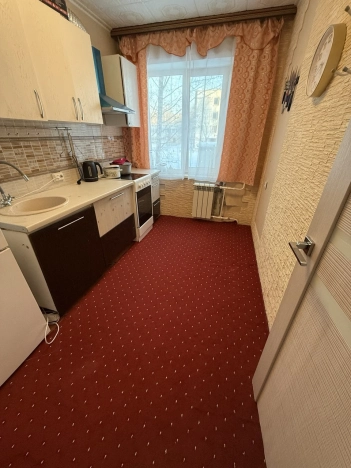 Купить многокомнатную квартиру в Микрорайоне Золотая Нива в Новосибирске. Вариант № 40193, 9, площадь -  квм, цена 5350000 рублей