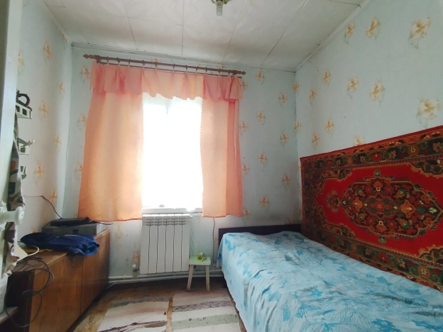 Купить трехкомнатную квартиру на вторичке на улице Ново-Фабричная в Владимирской области. Вариант № 53914, 6, площадь -  квм, цена 900000 рублей