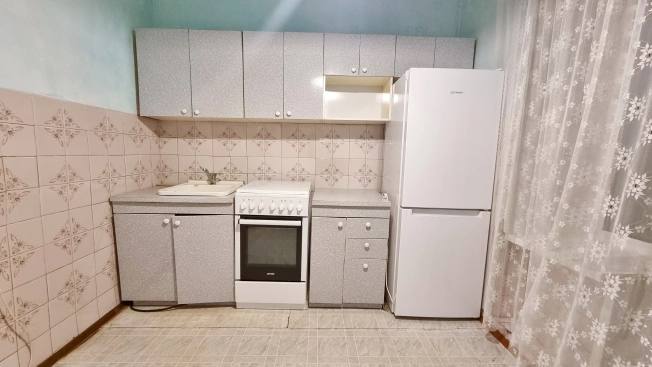 Купить трехкомнатную квартиру в Абакане. Вариант № 10892784, 15, площадь - квм, цена 4250000 рублей