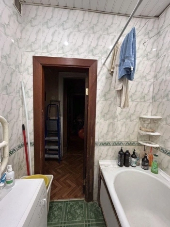 Купить квартиру в Москве. Вариант № 10429830, 8, площадь -  квм, цена 38800000 рублей