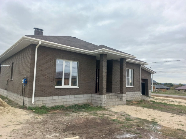 Купить дом на улице Везельская в Белгороде. Вариант № 5870856, 0, площадь -  квм, цена 10200000 рублей