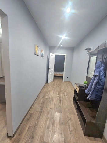 Купить квартиру на улице Комарова в Улан-Удэ. Вариант № 8966296, 6, площадь -  квм, цена 7300000 рублей