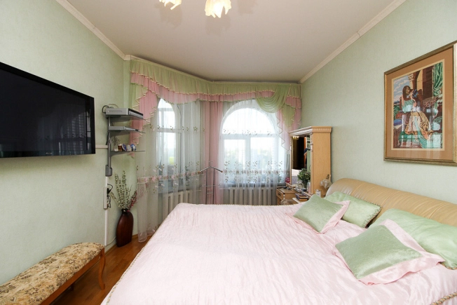 . Вариант № 13999, 10, площадь - 130.1 квм, цена 13300000 рублей