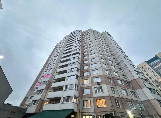 Купить квартиру у метро Ладожская в Санкт-Петербурге. Вариант № 10417105, 1, площадь - квм, цена 13000000 рублей