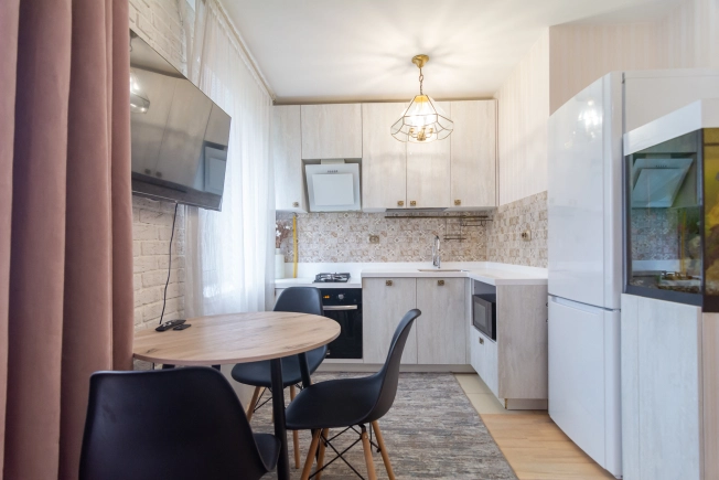 Купить квартиру на улице Дивизионный проезд в Петрозаводске. Вариант № 43927, 2, площадь -  квм, цена 6400000 рублей