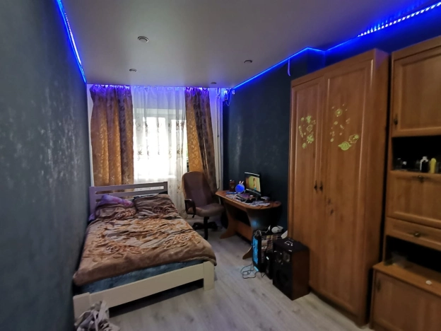 Купить трехкомнатную квартиру в Калуге. Вариант № 2400, 8, площадь -  квм, цена 8197000 рублей