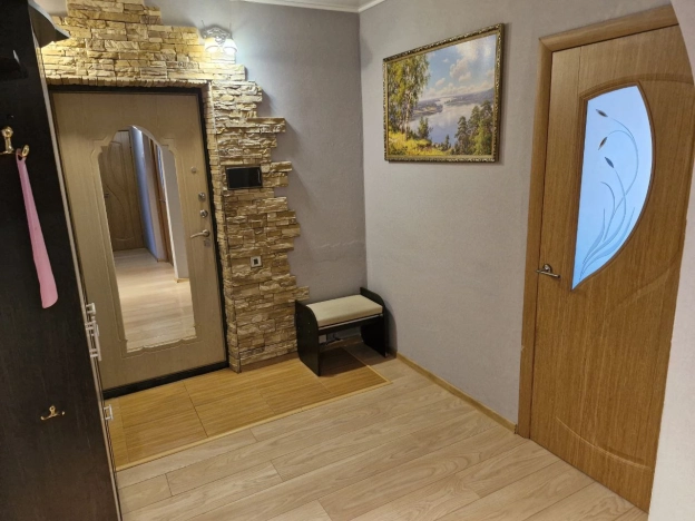 Снять квартиру в Тобольске. Вариант № 10278440, 12, площадь -  квм, цена 50000 рублей