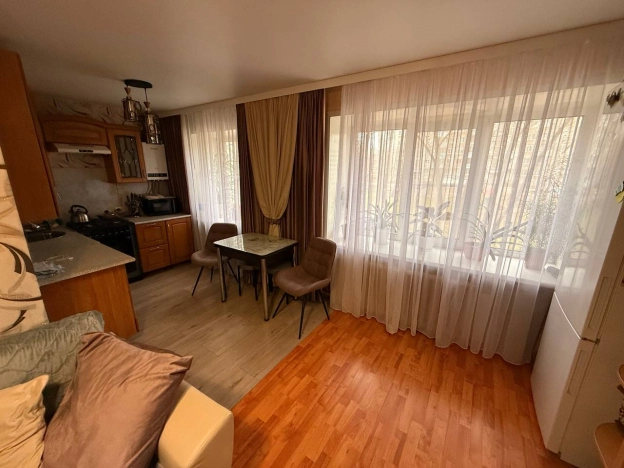 Купить квартиру в Гусь-Хрустальном. Вариант № 9211458, 5, площадь -  квм, цена 3130000 рублей