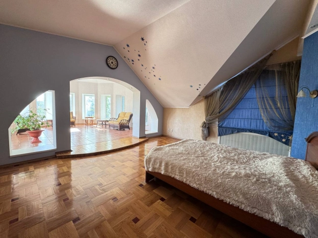 Купить дом на улице Дачная в Калуге. Вариант № 27293, 11, площадь -  квм, цена 56999000 рублей