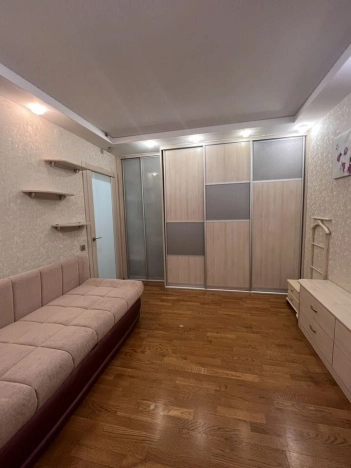 Купить квартиру в СЗАО в Москве. Вариант № 42822, 8, площадь - квм, цена 12000000.0000 рублей