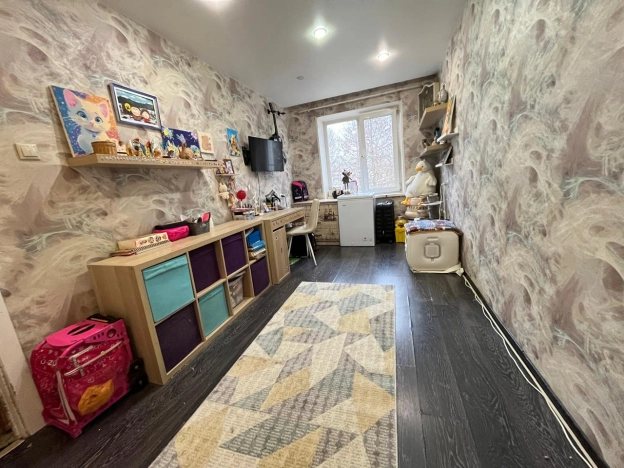 Купить трехкомнатную квартиру на улице Ленинский проспект в Москве. Вариант № 9454369, 2, площадь -  квм, цена 8000000 рублей