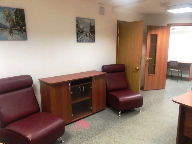 Купить офисы в Омске. Вариант № 57386, 1, площадь -  квм, цена 4800000 рублей