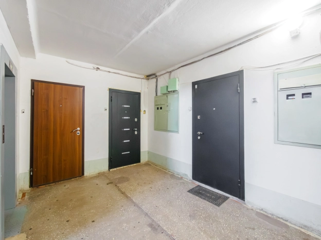 Купить двухкомнатную квартиру на улице Пригородная в Омске. Вариант № 16623, 21, площадь -  квм, цена 7350000 рублей