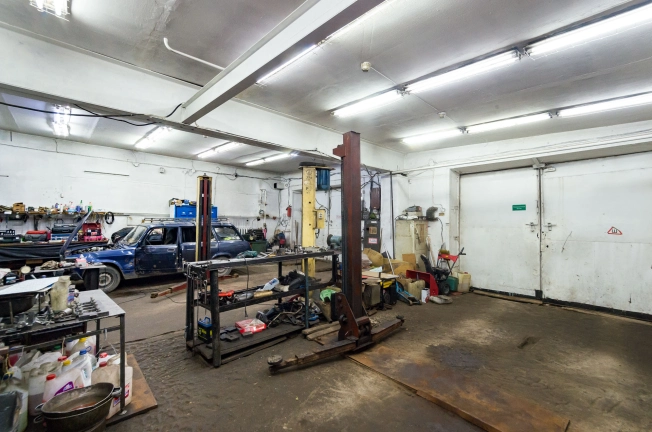 Купить коммерческую недвижимость в Тобольске. Вариант № 12798, 5, площадь -  квм, цена 6000000 рублей