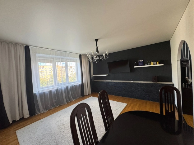 Купить трехкомнатную квартиру в Республике Татарстан (татарстан). Вариант № 4007434, 6, площадь -  квм, цена 7500000 рублей