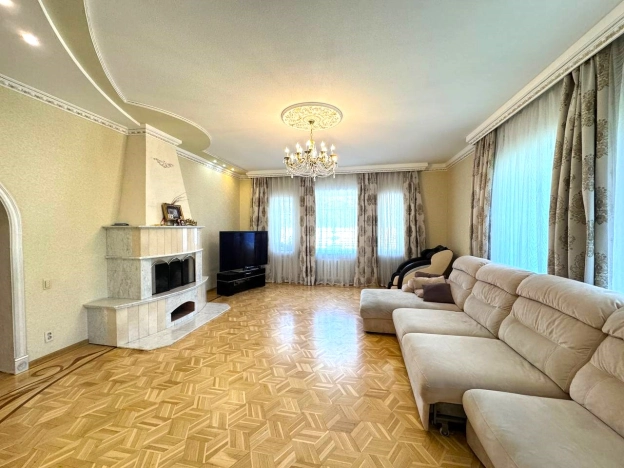 Купить дом на улице Дачная в Калуге. Вариант № 27293, 42, площадь -  квм, цена 56999000 рублей