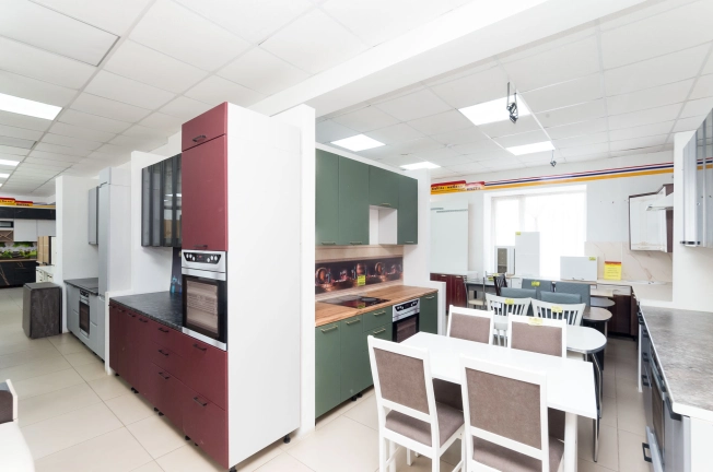 Купить коммерческую недвижимость в Тобольске. Вариант № 7020, 8, площадь -  квм, цена 90000000 рублей