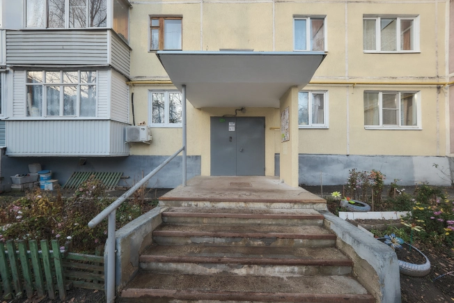 Купить двухкомнатную квартиру в Рязанской области. Вариант № 9911190, 8, площадь -  квм, цена 2750000 рублей