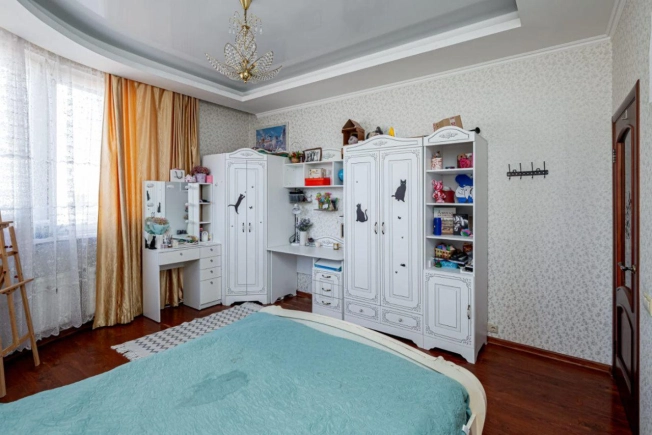Купить квартиру в ЮЗАО в Москве. Вариант № 1730744, 25, площадь -  квм, цена 46990000.0000 рублей