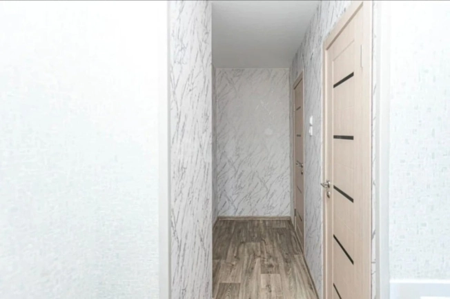 Купить двухкомнатную квартиру в Новосибирской области. Вариант № 10056382, 6, площадь -  квм, цена 5100000 рублей