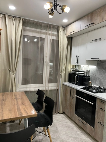 Купить квартиру на вторичке у метро Коптево в Москве. Вариант № 10309178, 3, площадь -  квм, цена 9000000 рублей