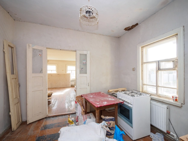 Купить дом в Микрорайоне Порт-Артур в Омске. Вариант № 5330636, 18, площадь -  квм, цена 3000000 рублей