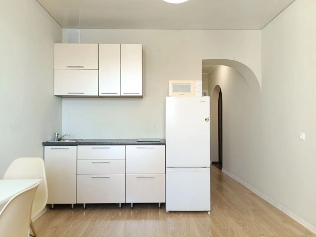 Снять квартиру в Новосибирске. Вариант № 9822963, 6, площадь -  квм, цена 35000 рублей