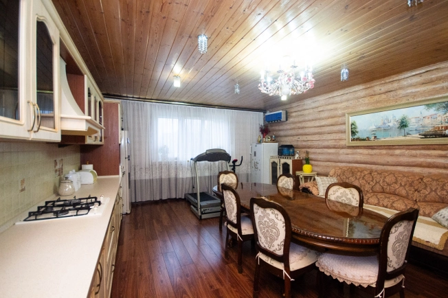 Купить дом в Балакове. Вариант № 9461967, 12, площадь -  квм, цена 18000000 рублей