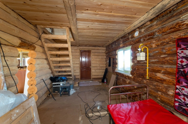 Купить дом на улице Набережная в Тюменской области. Вариант № 15741, 18, площадь -  квм, цена 3500000 рублей