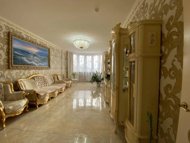 Купить трехкомнатную квартиру в Микрорайоне Новые Химки, Химки в Химках. Вариант № 9219588, 0, площадь -  квм, цена 24000000 рублей