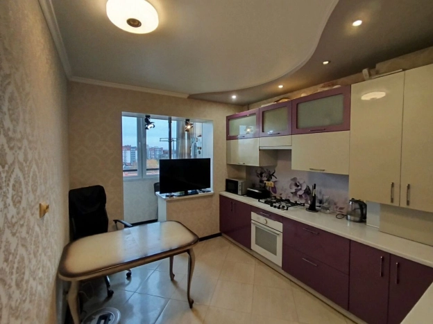 Купить трехкомнатную квартиру в Калининграде. Вариант № 9702593, 21, площадь -  квм, цена 9600000 рублей