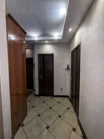 Купить квартиру в Москве. Вариант № 8414328, 26, площадь -  квм, цена 20000000 рублей