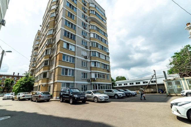 Купить двухкомнатную квартиру в Краснодаре. Вариант № 48234, 15, площадь - квм, цена 9500000.0000 рублей