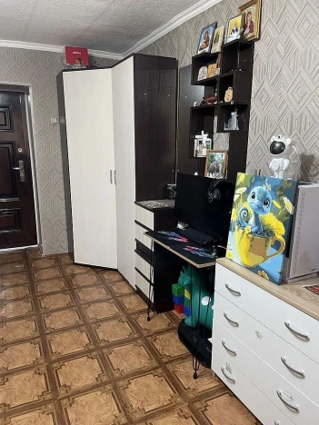 Купить комнату в Омске. Вариант № 1780590, 4, площадь -  квм, цена 1600000 рублей