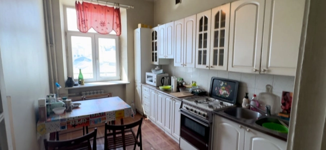 Купить квартиру на вторичке в Москве. Вариант № 9429, 19, площадь -  квм, цена 67000000 рублей