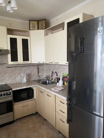 Купить квартиру в районе Заводский в Кемерове. Вариант № 1992500, 1, площадь -  квм, цена 9800000 рублей