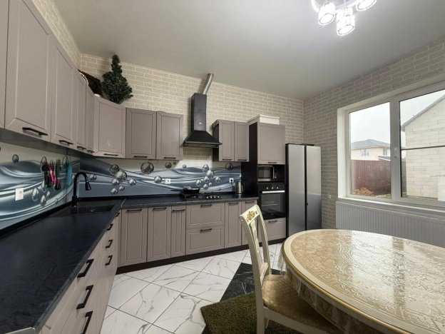 Купить дом в Москве. Вариант № 9804010, 3, площадь - квм, цена 16900000 рублей